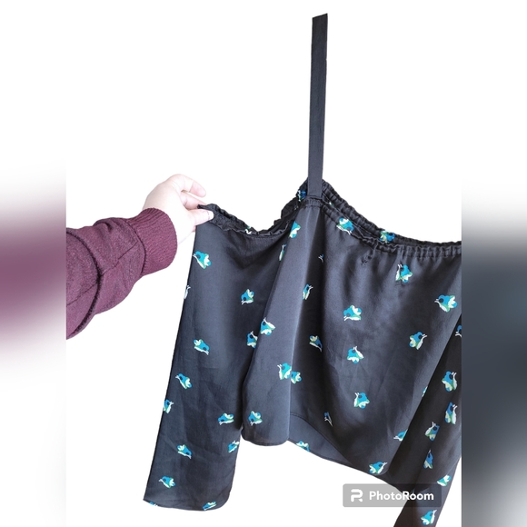 🌟3 For $15 SALE🌟 NWT Urban Outfitters Valley Cold-Shoulder Ruffle Top - Picture 5 of 8